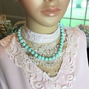 Vintage 1980’s Mint Green Swirl Beaded Princess Necklace